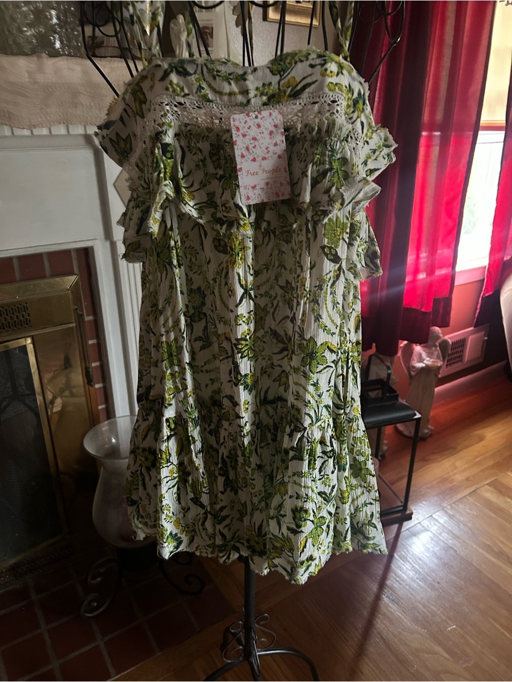 🌿 NWT FREE PEOPLE “TEA COMBO” FLORAL MINI DRESS / TUNIC — SIZE M — $35